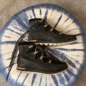 SOREL sneakchic bootie